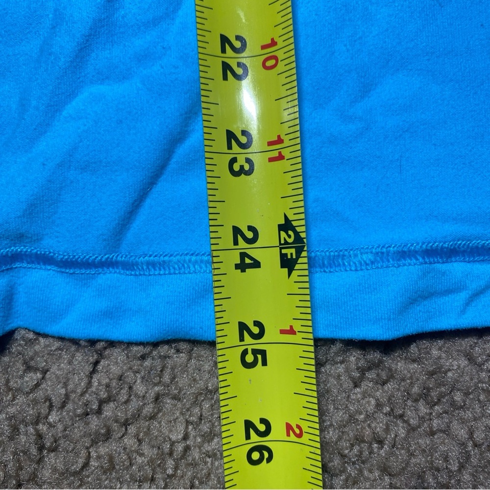 2 Lululemon Racerback Women's Tank Top Kayak Blue Chest 13 in. Length 25 In. - Picture 5 of 7